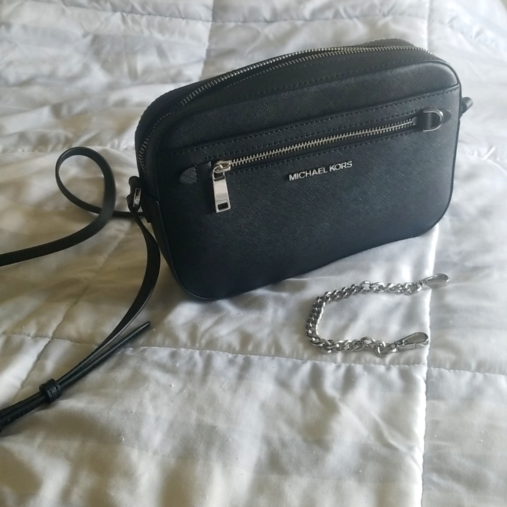 Black leather cross body purse, Michael Kors. New.